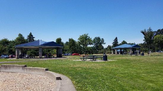 Woodland Creek Community Park